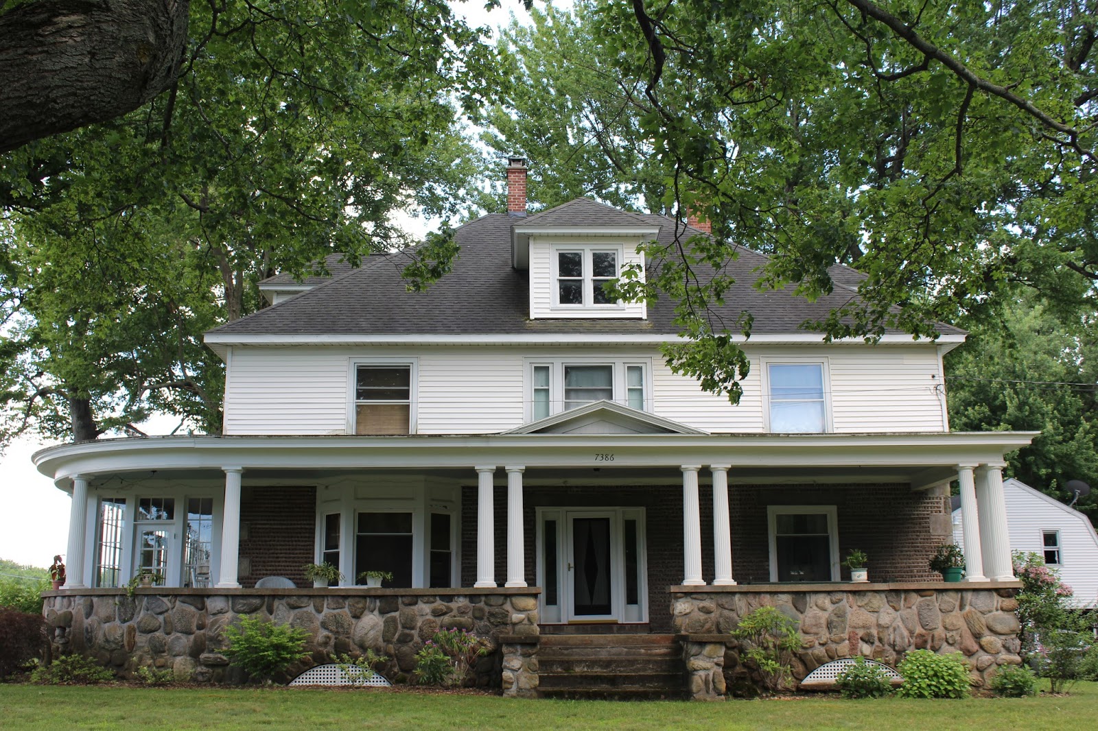 7386 State St., Sodus 1